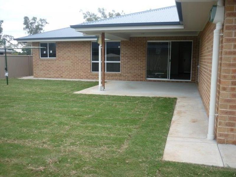 2 Sommerfeld Crescent, Chinchilla QLD 4413