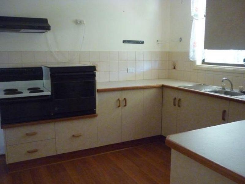 35 Atkins Street, Chinchilla QLD 4413