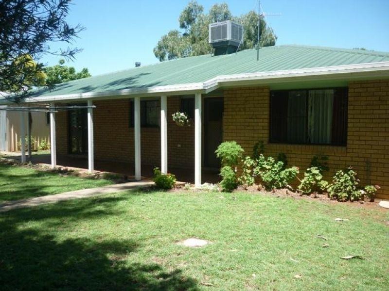 35 Atkins Street, Chinchilla QLD 4413