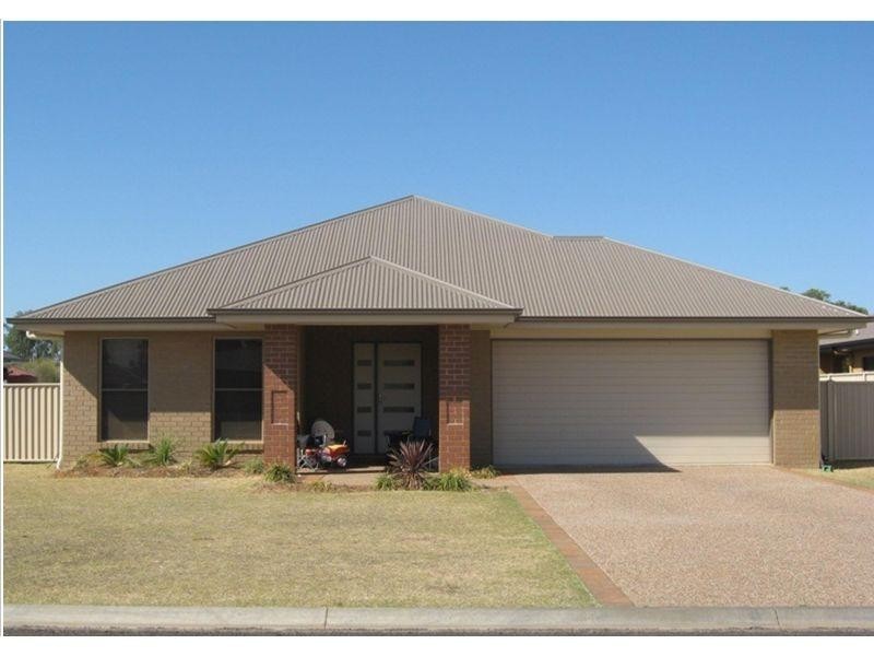 29 Sommerfeld Crescent, Chinchilla QLD 4413