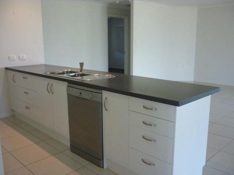 4 Sommerfeld Crescent, Chinchilla QLD 4413