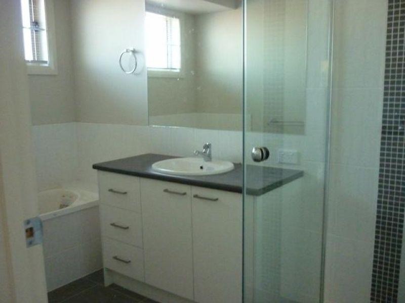 32 Cameron Street, Chinchilla QLD 4413