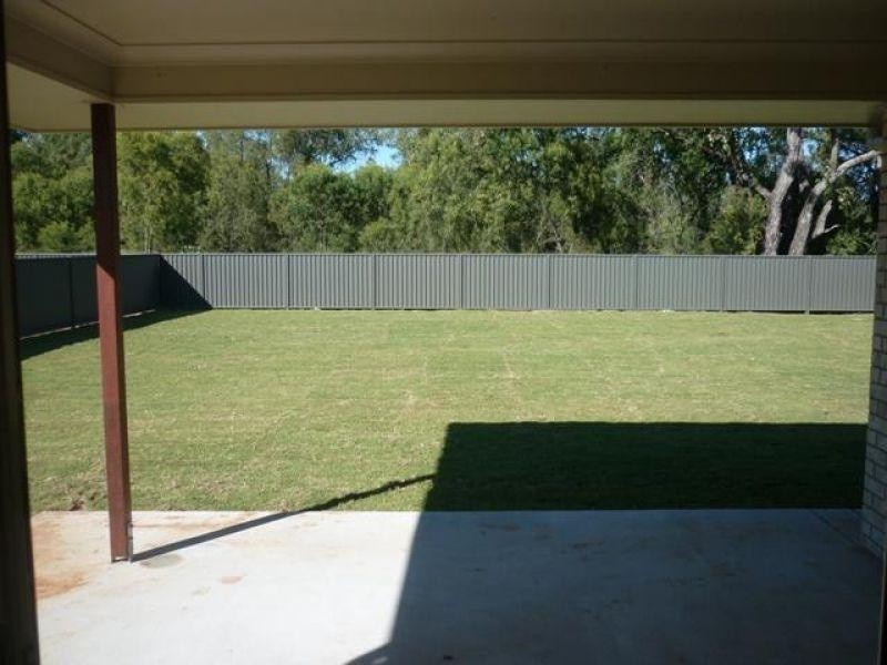 32 Cameron Street, Chinchilla QLD 4413