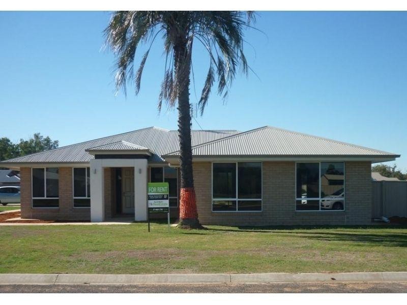 36 Sommerfeld Crescent, Chinchilla QLD 4413