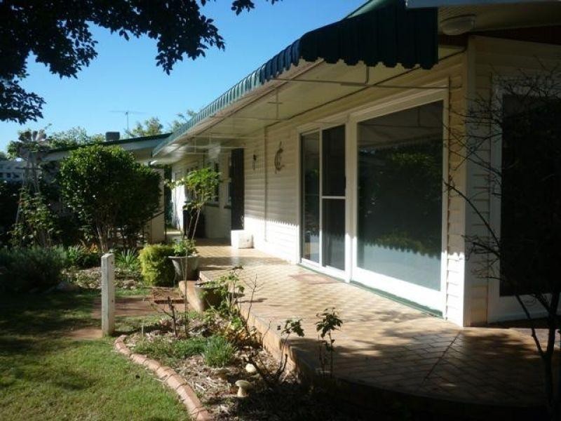 25 Evans Street, Chinchilla QLD 4413