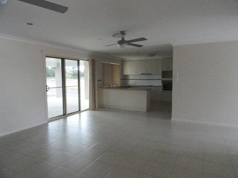 29 Bishop Street, Miles QLD 4415