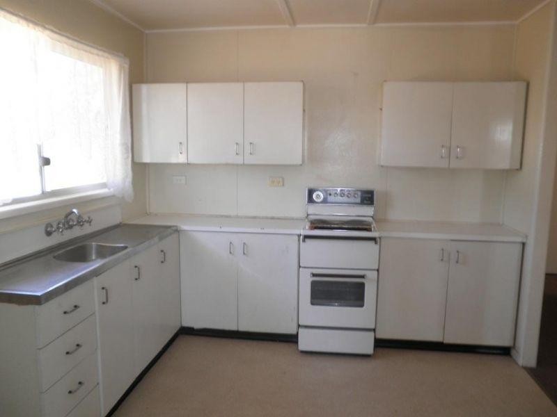 13 Wambo Street, Chinchilla QLD 4413