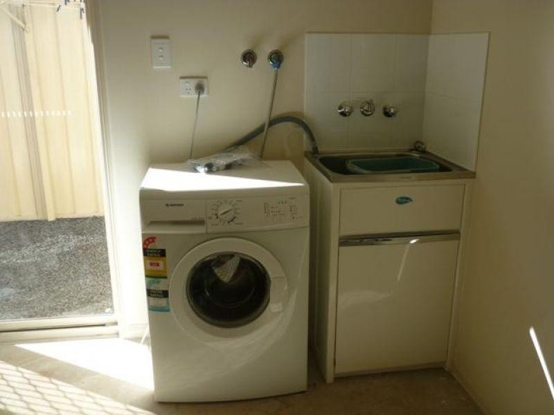 1/76 Zeller, Chinchilla QLD 4413