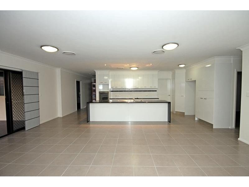 5 Washington Avenue, Chinchilla QLD 4413