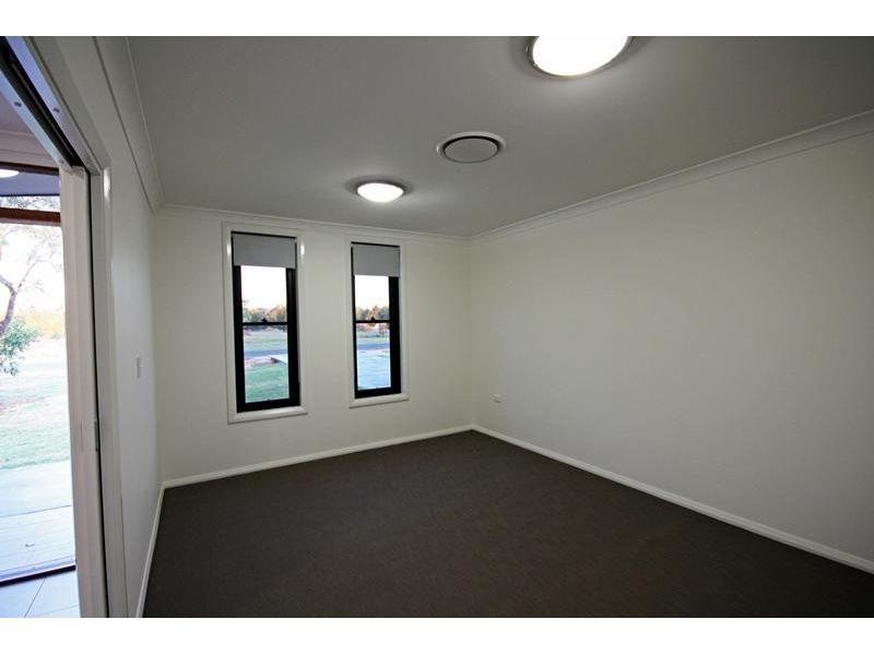 5 Washington Avenue, Chinchilla QLD 4413