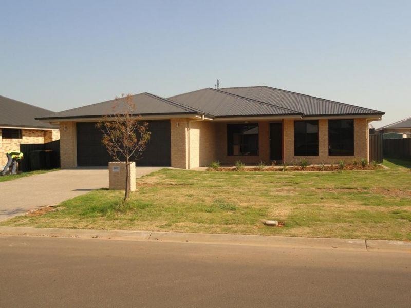 19 Cameron Street, Chinchilla QLD 4413