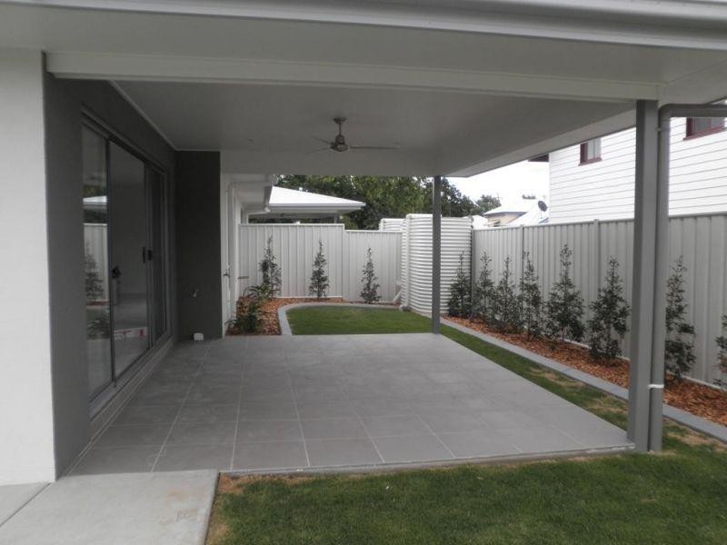 2/11 Church Street, Chinchilla QLD 4413