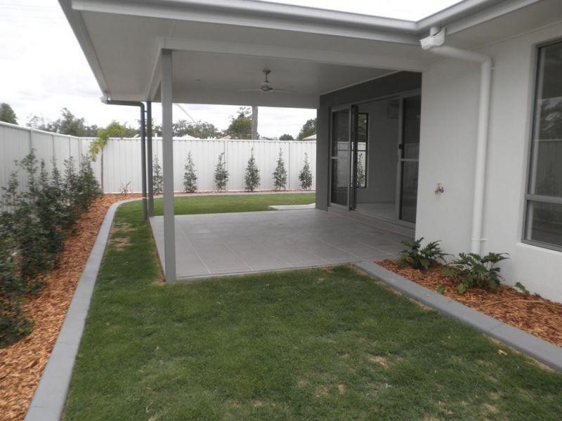 2/11 Church Street, Chinchilla QLD 4413