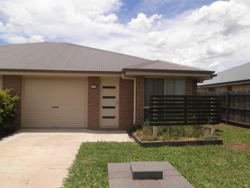 2/101 Zeller Street, Chinchilla QLD 4413