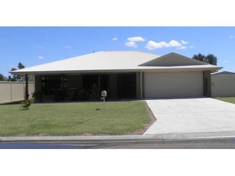 14 Luscombe, Chinchilla QLD 4413