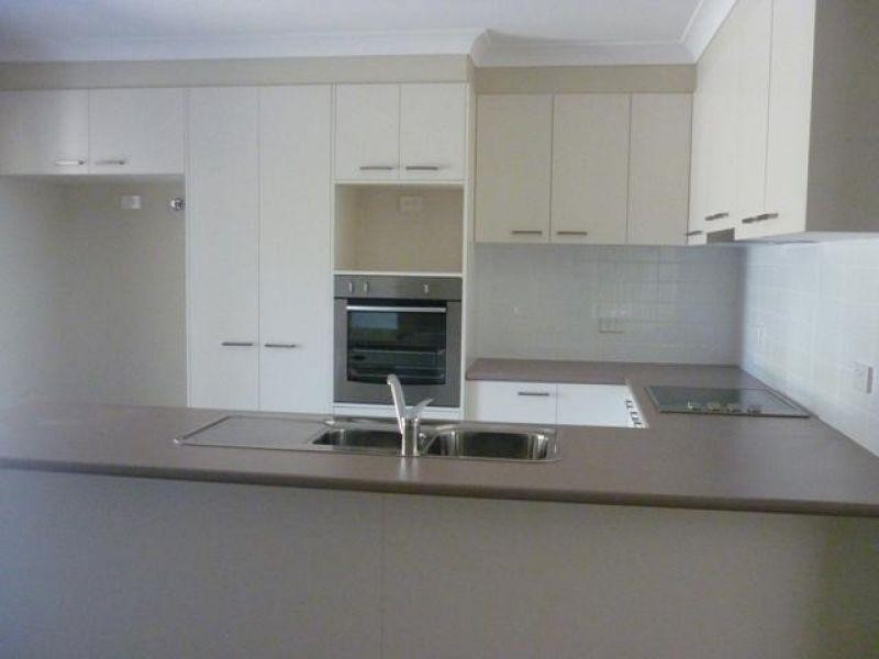 B/38 Cameron, Chinchilla QLD 4413