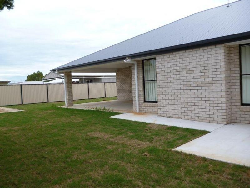 120 Zeller Street, Chinchilla QLD 4413