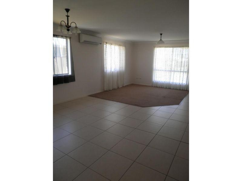 9 Cole Street, Chinchilla QLD 4413