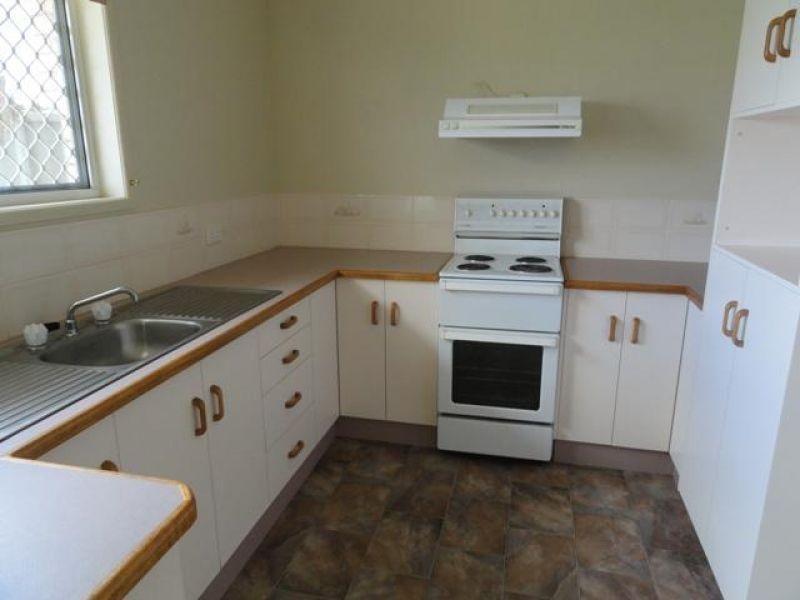 1/64 Middle Street, Chinchilla QLD 4413