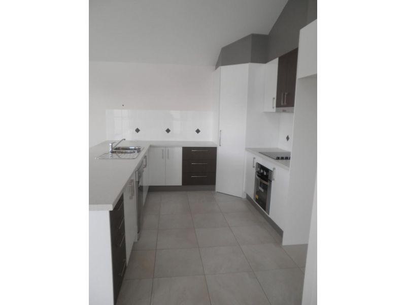 2/63 Gaske Lane, Chinchilla QLD 4413