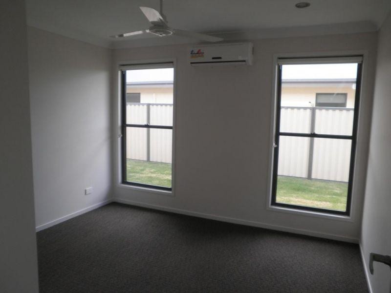 2/63 Gaske Lane, Chinchilla QLD 4413