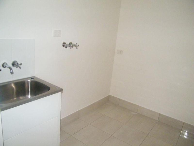 2/8 Windmill Road, Chinchilla QLD 4413