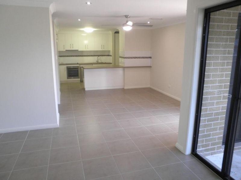 4/2 Sheridan, Chinchilla QLD 4413