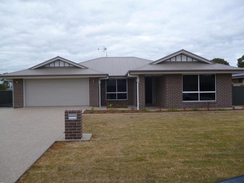 12 Layne Crescent, Chinchilla QLD 4413