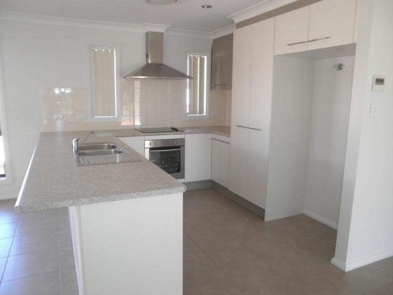 2  Frame Street, Chinchilla QLD 4413