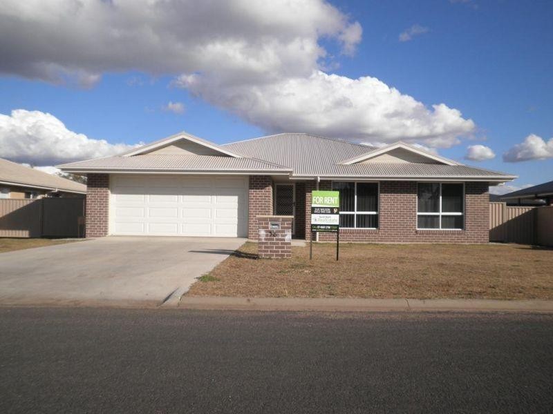 58 Sommerfeld Cres, Chinchilla QLD 4413
