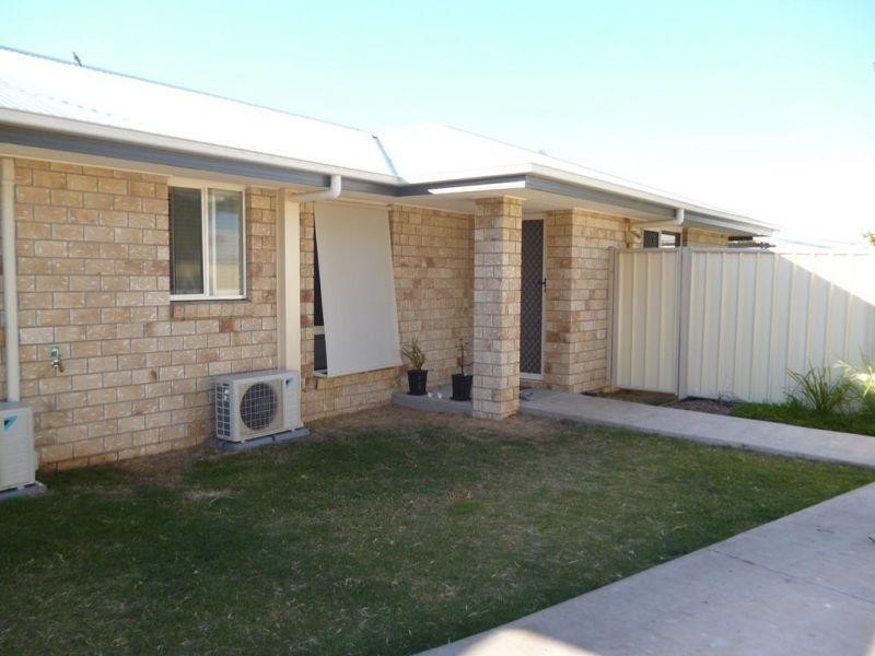 2/76 Zeller Street, Chinchilla QLD 4413