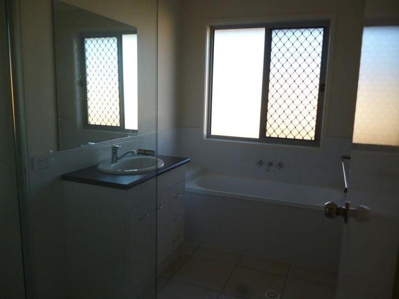 2 Campbell, Chinchilla QLD 4413