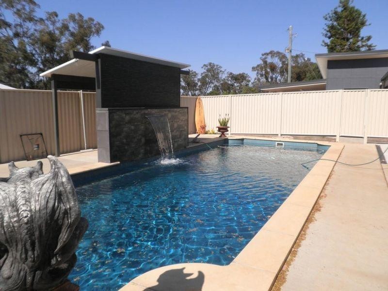 6 Pelican Back Road, Chinchilla QLD 4413