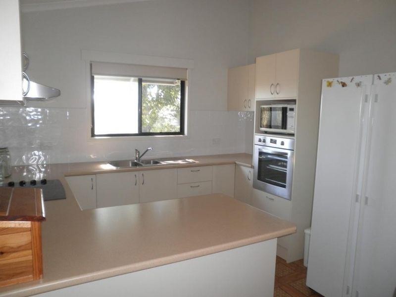 6 Pelican Back Road, Chinchilla QLD 4413