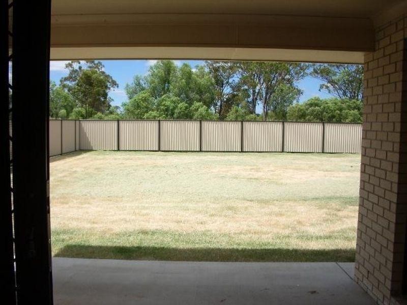20 Cameron Street, Chinchilla QLD 4413