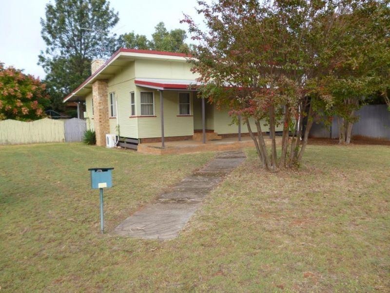 12 Castle Street, Chinchilla QLD 4413