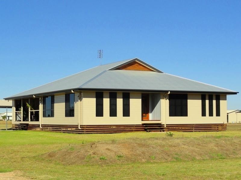 310 Lloyd St, Chinchilla QLD 4413