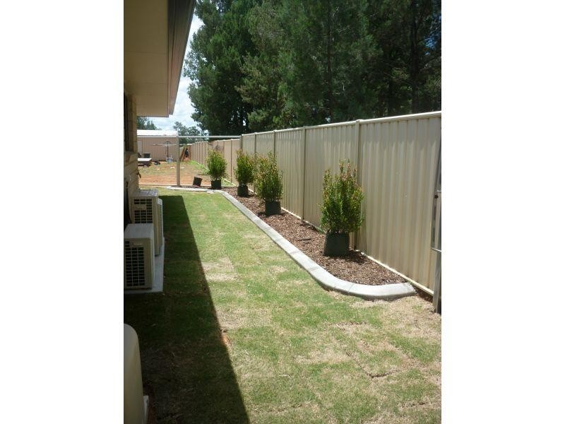 Villa 3/10 Davidson Court, Chinchilla QLD 4413