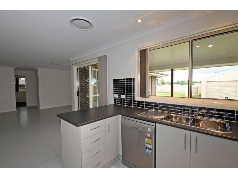 25 Sheridan Street, Chinchilla QLD 4413