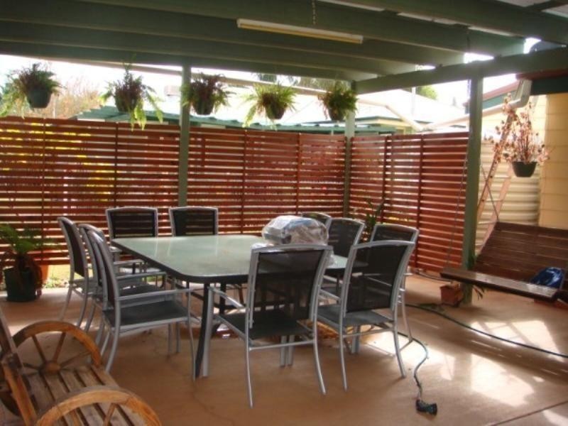 60 Bell Street, Chinchilla QLD 4413