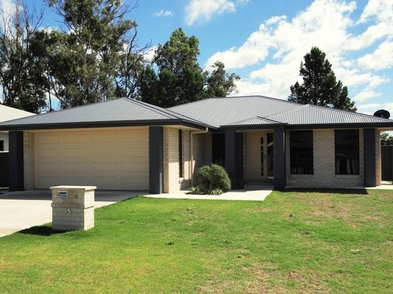 75 Sommerfeld Crescent, Chinchilla QLD 4413