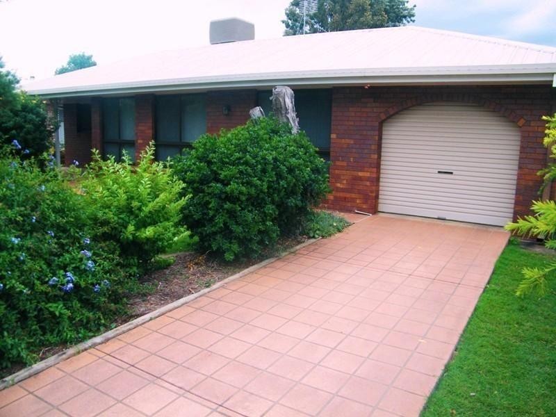 43 Mackie Street, Chinchilla QLD 4413