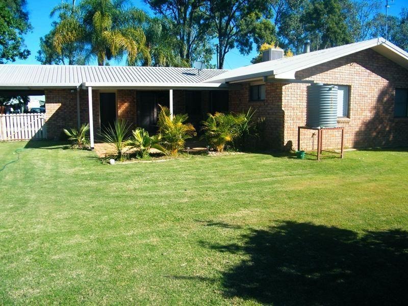 27 Zeller Street, Chinchilla QLD 4413