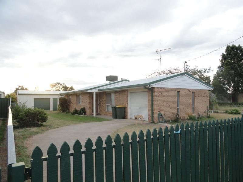 1 Olive Street, Chinchilla QLD 4413