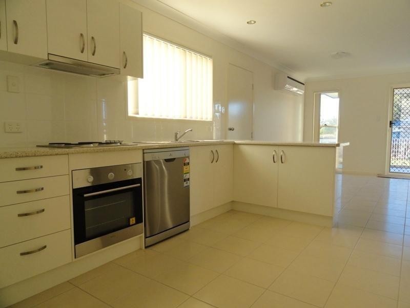 2/4 Sheridan Street, Chinchilla QLD 4413