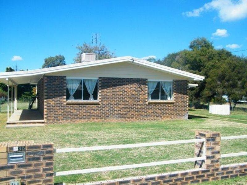 38 King Street, Chinchilla QLD 4413