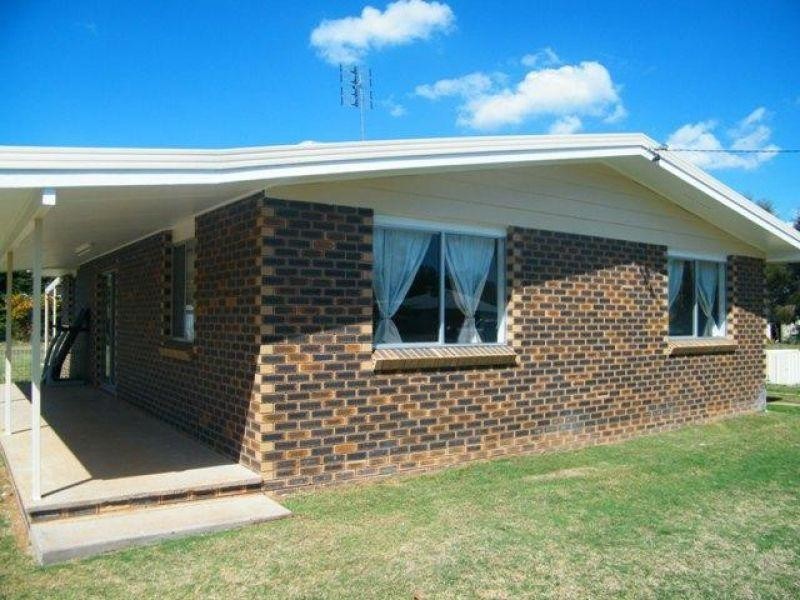 38 King Street, Chinchilla QLD 4413