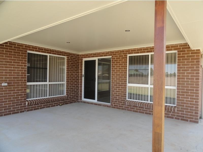 42 Sommerfeld Crs, Chinchilla QLD 4413