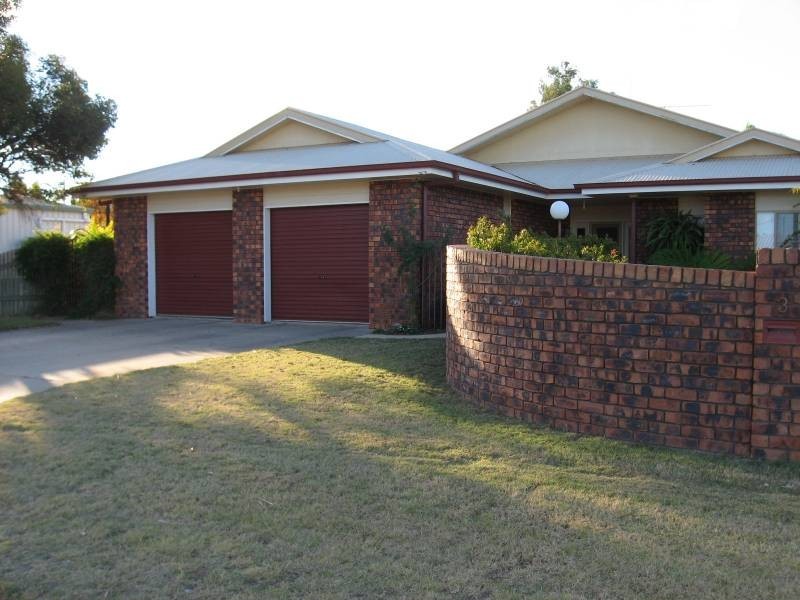 3 McIntyre Street, Chinchilla QLD 4413