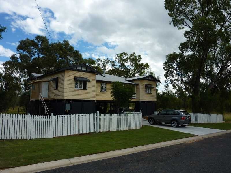 5 Middle Street, Chinchilla QLD 4413